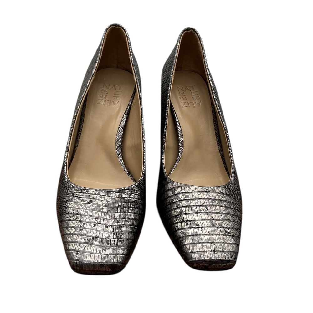 Naturalizer Silver Textured Heels size‎ 8M